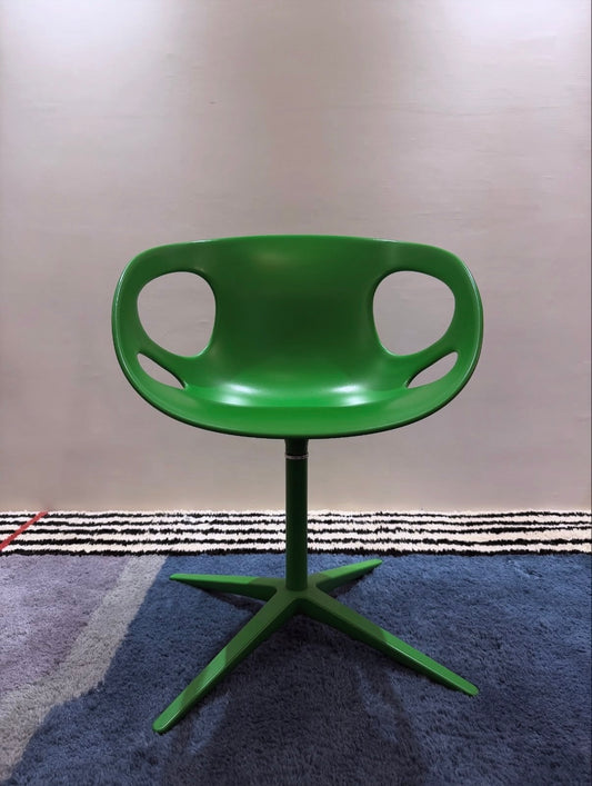 RIN Chair by Hiromichi Konno(紺野弘通)for Fritz Hansen
