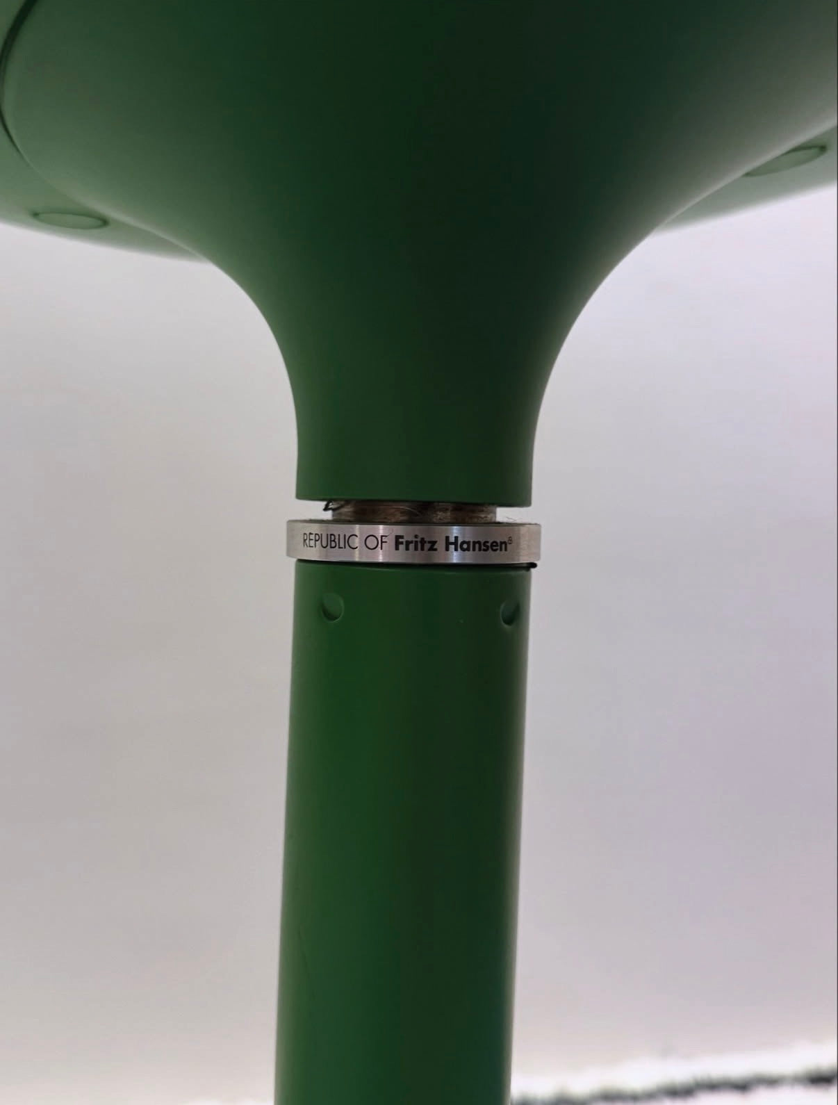 RIN Chair by Hiromichi Konno（紺野弘通）for Fritz Hansen