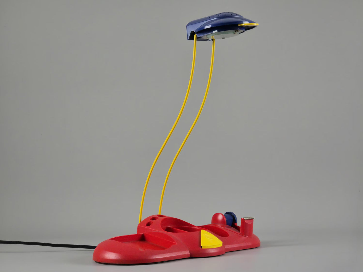 Vintage 1980s VRIELAND DESIGN Desk Lamp With Integrated Organizer.