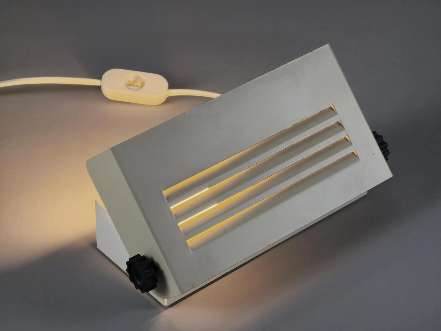 Vintage 1980s Industrial-Minimalist Metal Wall Light By Hema.