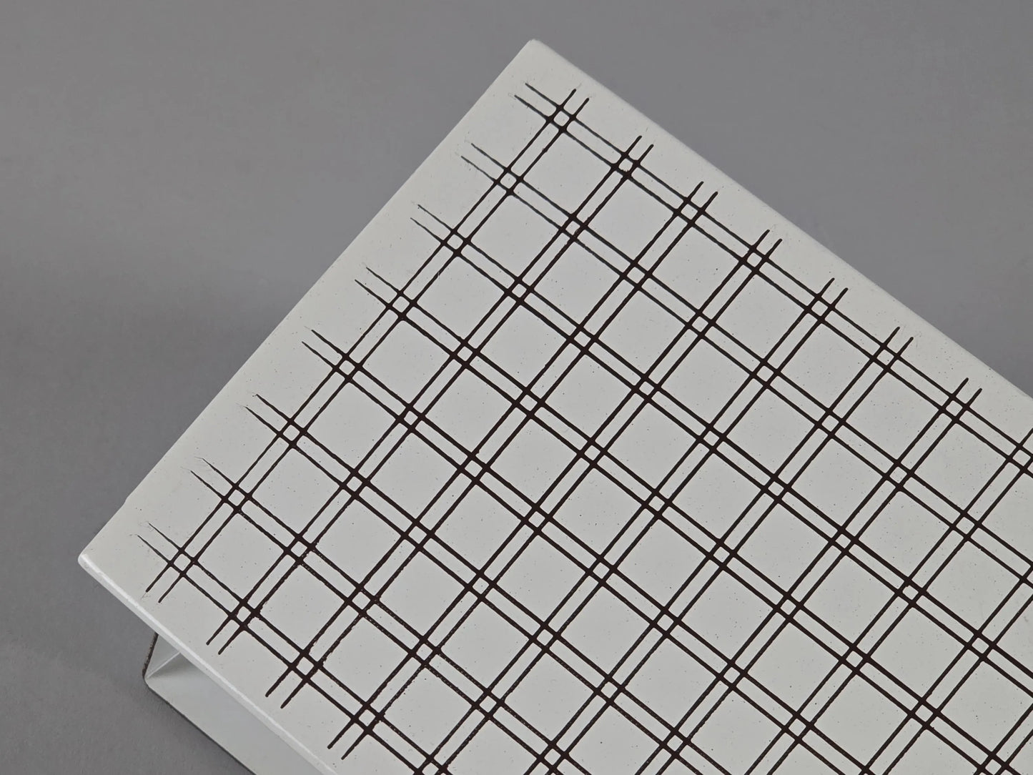 Vintage 1980s Industrial-Minimalist Metal Wall Light By Massive Lighting.