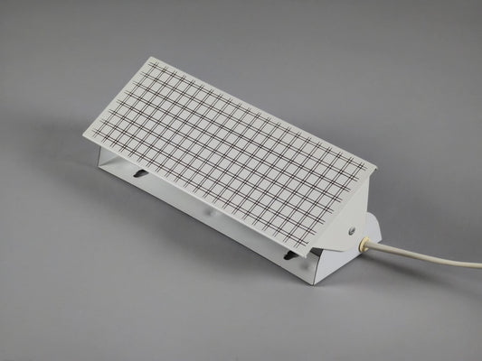 Vintage 1980s Industrial-Minimalist Metal Wall Light By Massive Lighting.