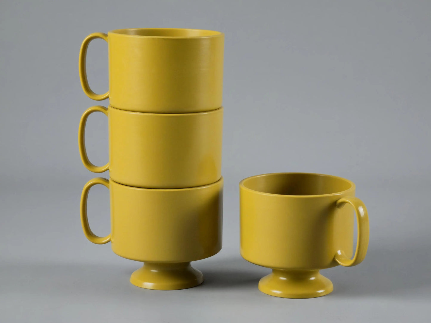 Vintage 1970s Space Age Set Of 4 Mustard – Yellow Plastic Cups.